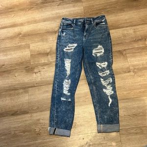 AE ripped mom jean